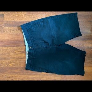 Black Volcom ( Freaking Shorts ) Size 32